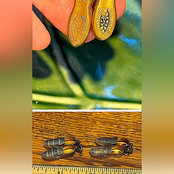 Damascene pair shoe charms jewelry gold inlay Spain unmarked vintage - Picture 2 of 5